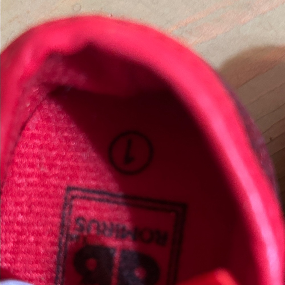 Glittery Red Baby Shoes with Bow - Picture 2 of 4